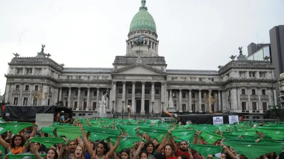 Se realizó un pañuelazo en todo el país por la implementación del aborto legal
