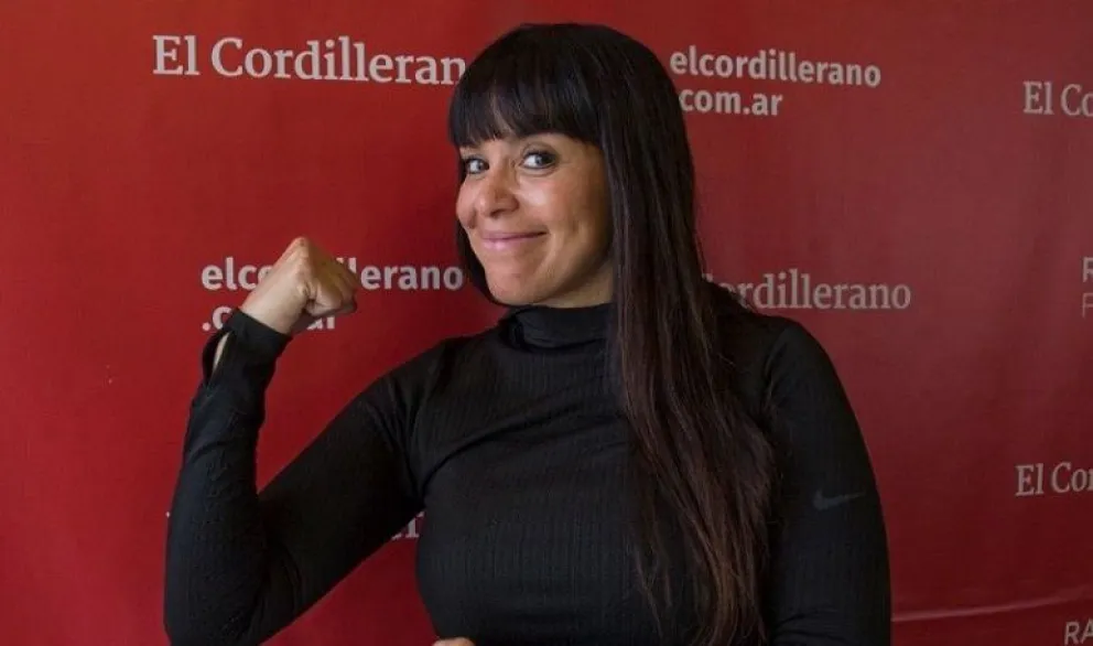 Carla Chiarandini, nominada a mejor conducción femenina del Premio Nacional Faro de Oro