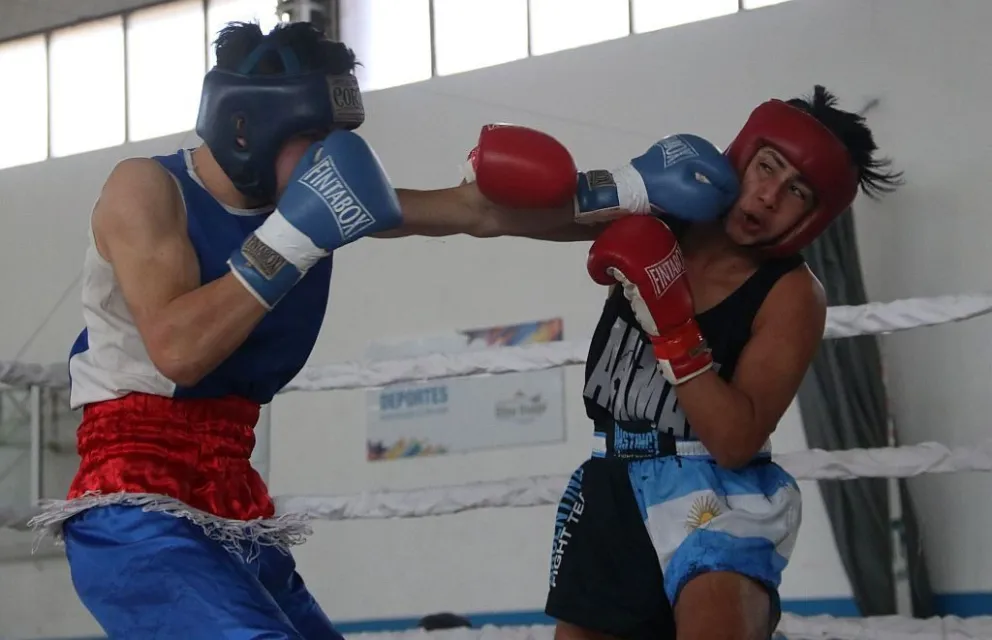 Barilochenses y un dinahuapense rumbo al provincial en Chichinales