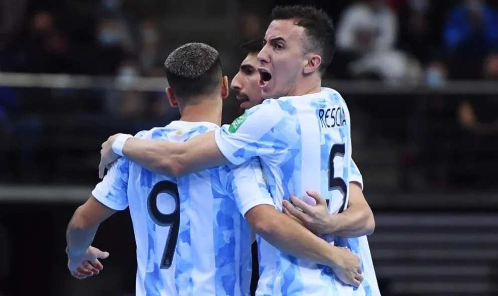 Argentina finalista del Mundial de Futsal: Los mensajes de Messi y Di María tras el triunfo ante Brasil