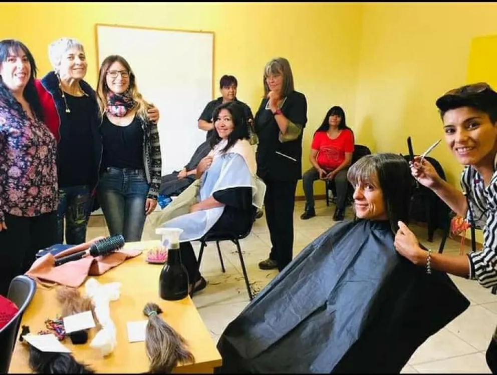 Pelos al Viento hará corte solidario de donación de cabello para fabricar pelucas