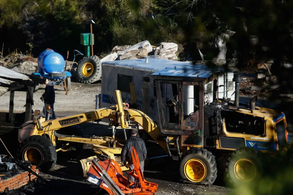 La Cámara de Turismo de El Bolsón repudió el ataque a Vialidad  