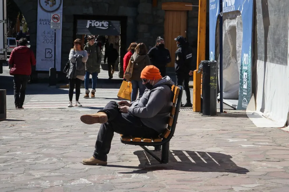 En Bariloche hubo diez nuevos casos y 16 altas