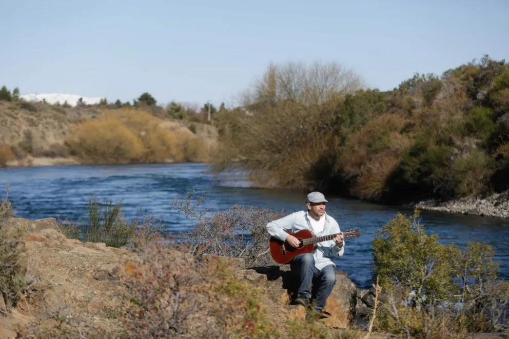 Edgardo Lanfré: "El gran motor del abrazo al Limay fue parar con ese delirio"