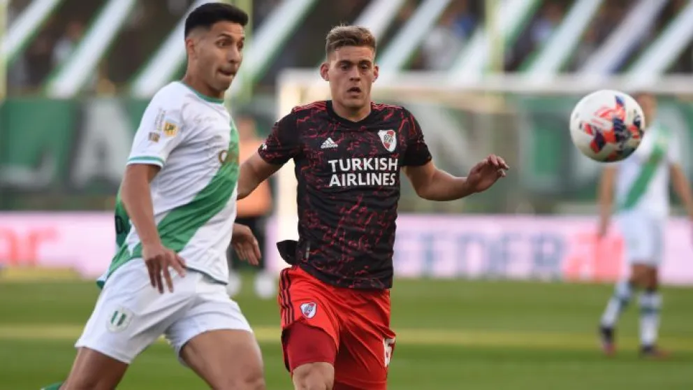 River Plate sumó su quinto triunfo al hilo y es más líder que nunca