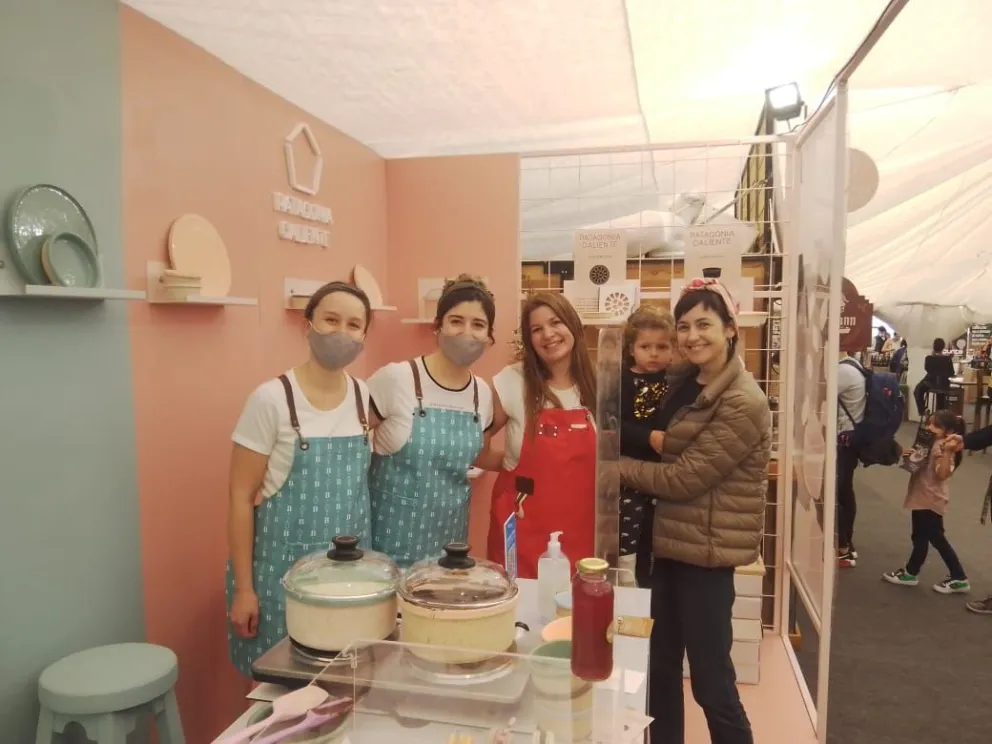 La famosa chef Ximena Sáenz recorrió la feria BALC y probó los sabores patagónicos 
