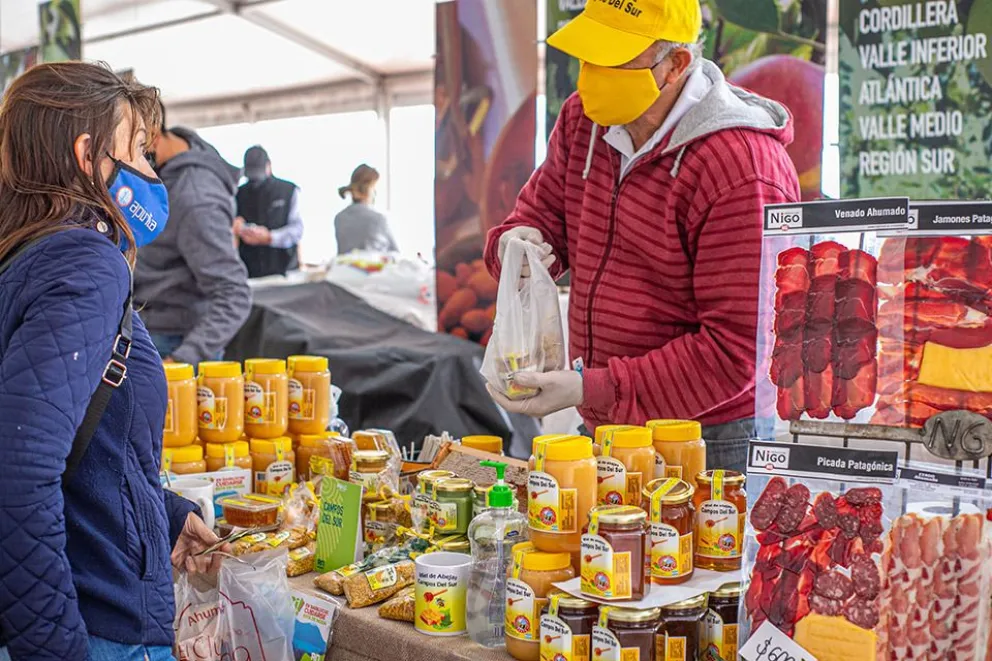 "Nos encanta venir": la voz de los productores y visitantes en la feria del BALC
