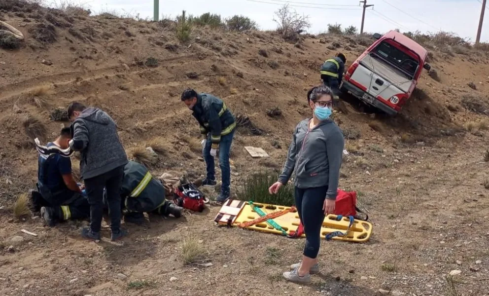 Un ciclista fue embestido por una camioneta en la ruta de Circunvalación
