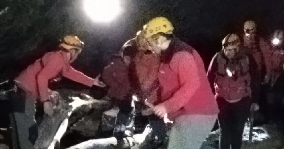 Rescataron a una familia que se perdió en la Laguna Pire