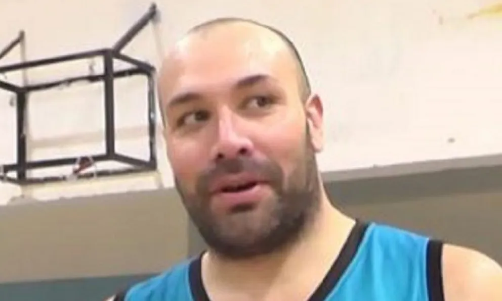 Tres años de prisión condicional para conocido basquetbolista por abusar de una menor