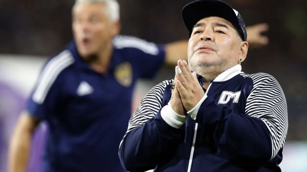 Subastan bienes de Diego Maradona: autos, pelotas, relojes, camisetas, botines y más
