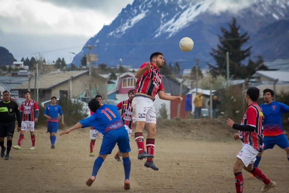 Gran victoria de Estudiantes Unidos en El Bolsón