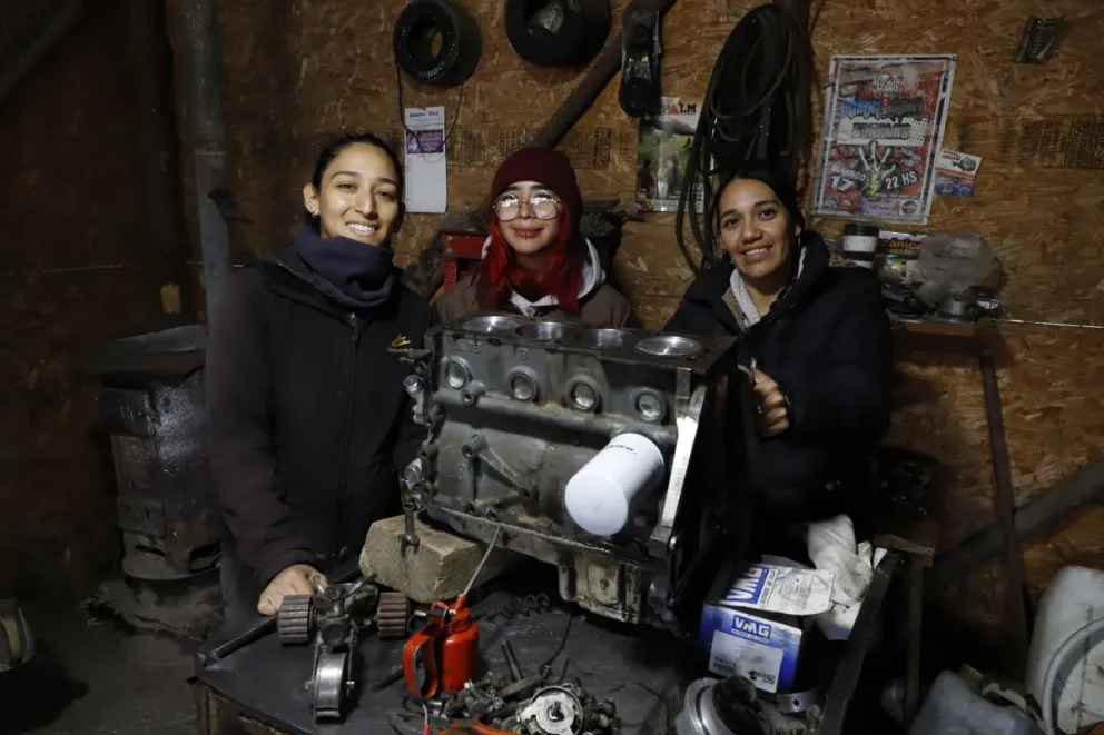 Mecánica del Automotor, una salida laboral para jóvenes de Bariloche