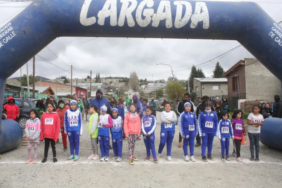 Carreras de Calle festejó el Día de la Madre en El Mallín