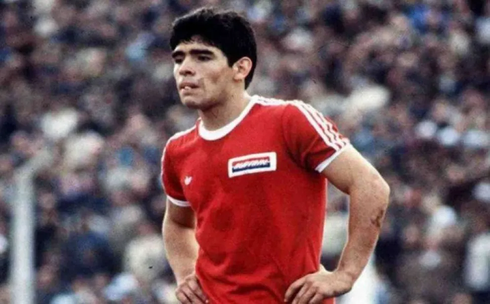 Hoy se cumplen 45 años del debut de Diego Maradona en Primera División