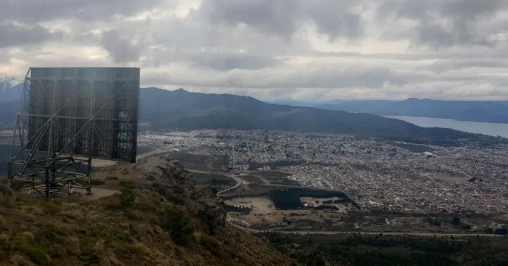 ¿Qué es la estructura metálica que está en el cerro Carbón?