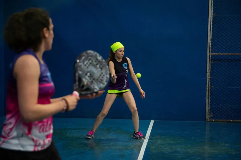El pádel femenino local comienza el 2022 con un gran encuentro