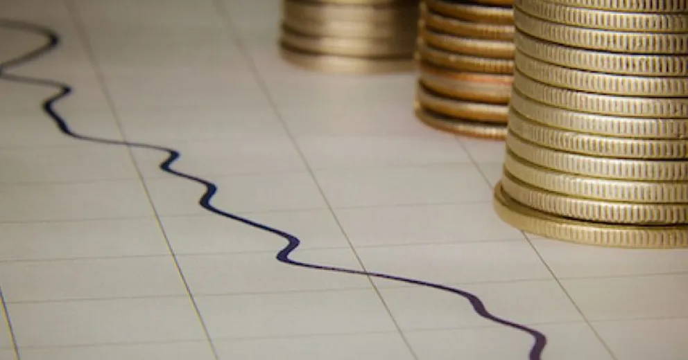 “Que no haya déficit fiscal, parar la emisión, capacitar y pasar planes a empleos”