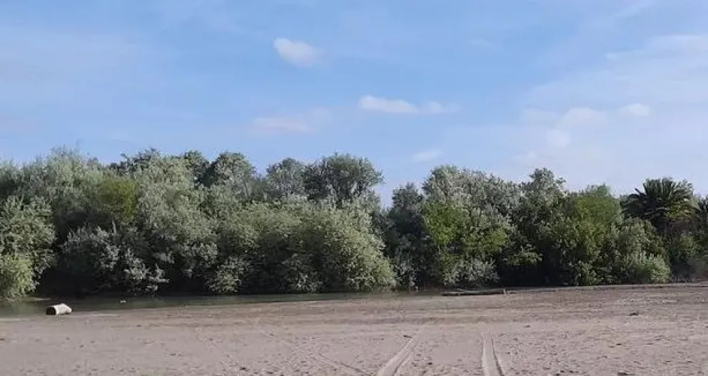 El río Colorado trajo poco caudal, pero aún así se llevó la vida de un niño