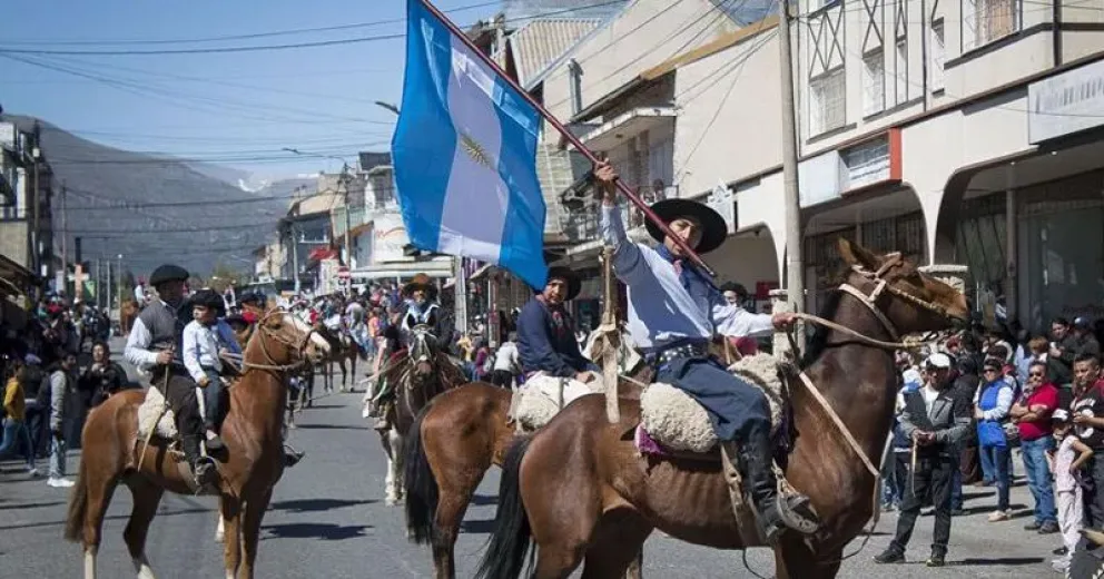 El desfile por el Día de la Tradición será este sábado por calle Onelli  
