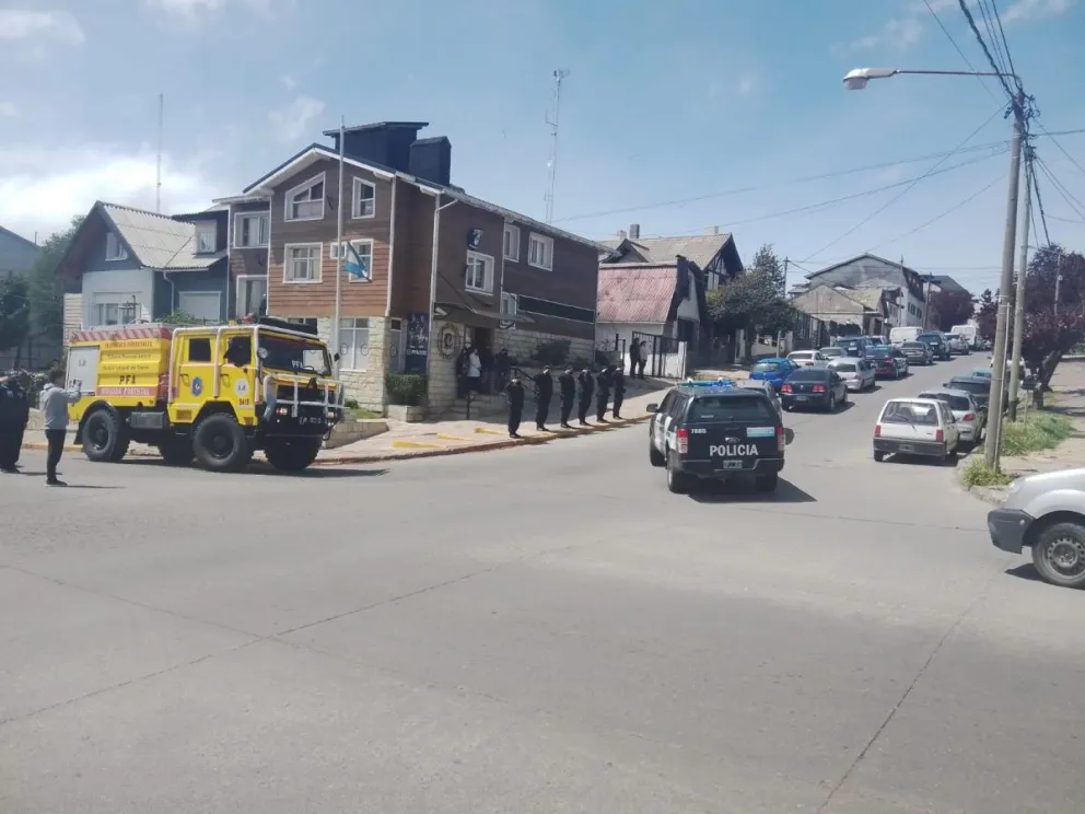 Sentido homenaje al policía federal que falleció en la ruta 237