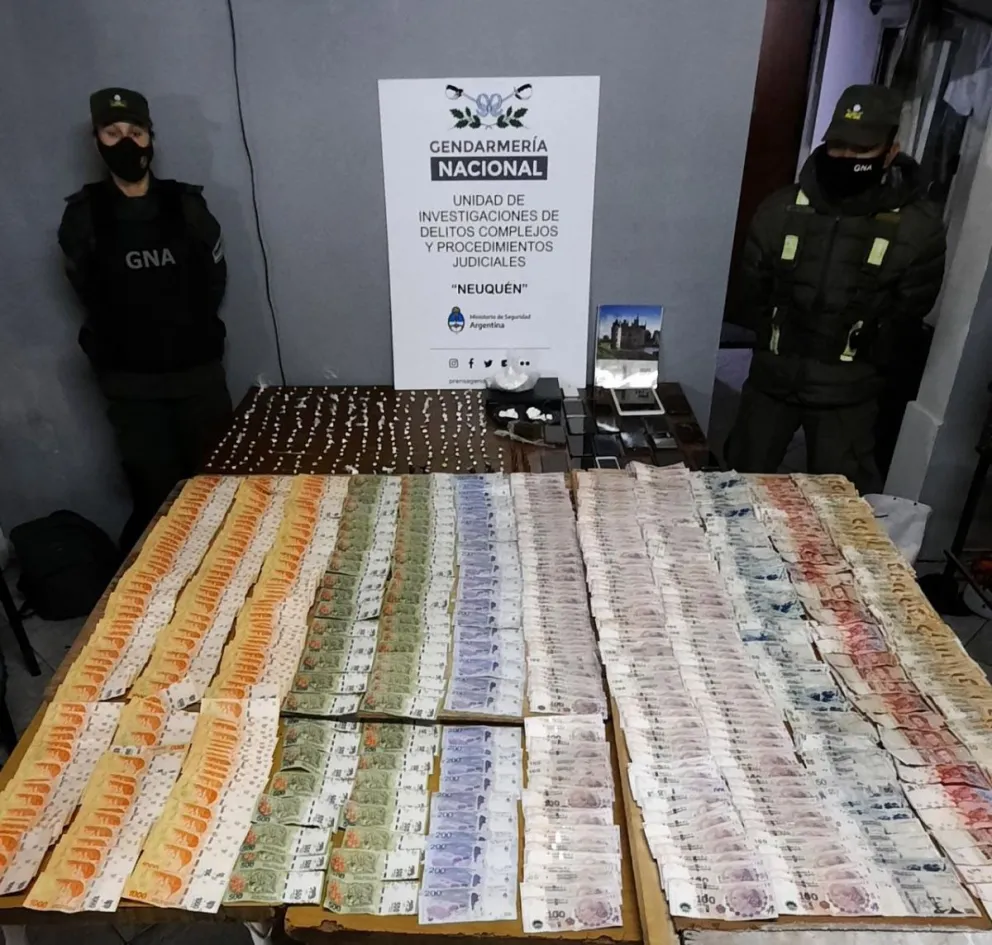 Secuestraron droga y un millón de pesos en Cipolletti
