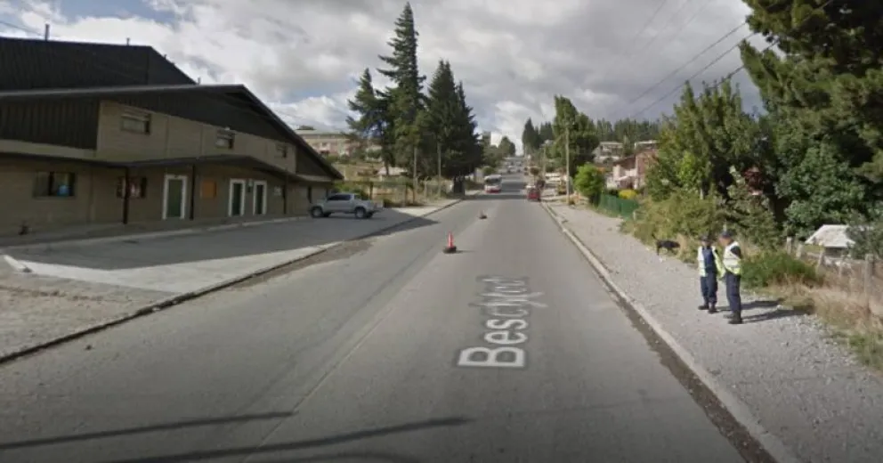 Atropellaron a una joven en calle Beschtedt