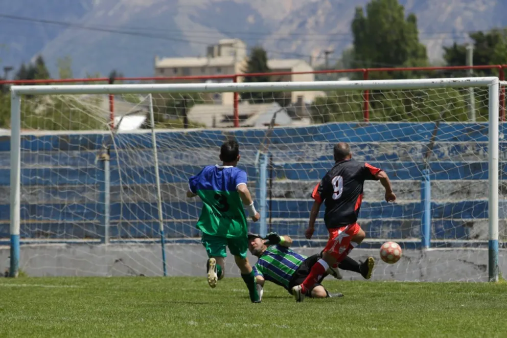 La Liga Nacional de Clubes Senior tuvo actividad