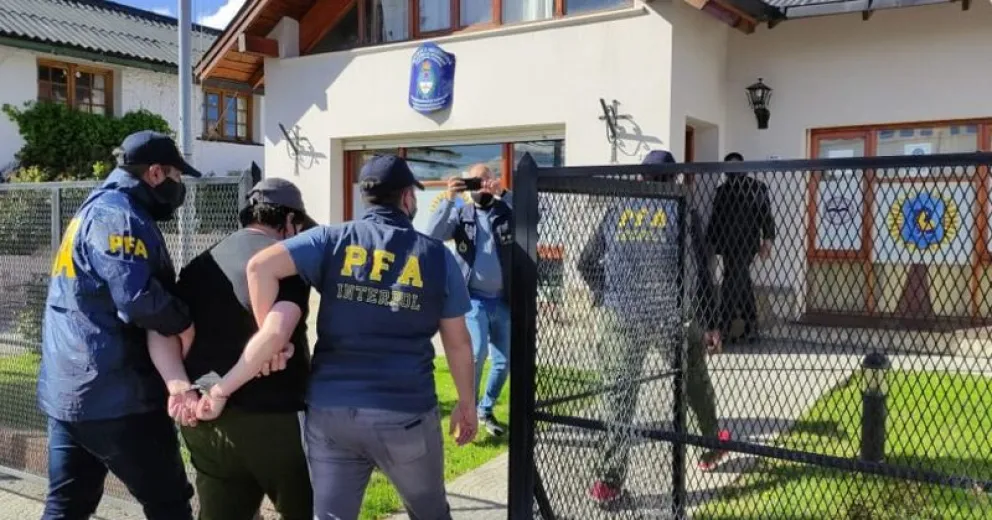 Detienen en Trevelin a un presunto integrante de las FARC de Colombia