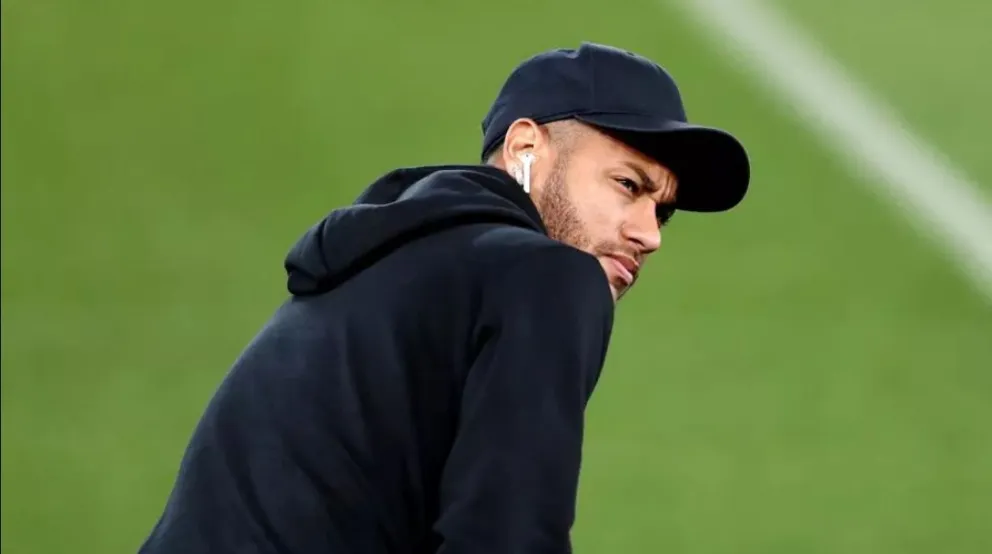 Neymar apareció con nuevo look para los duelos ante Colombia y Argentina