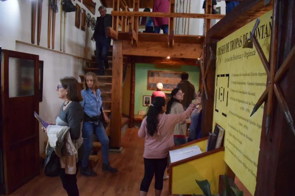 La Escuela Militar de Montaña abre sus puertas de manera virtual para la Noche de los Museos