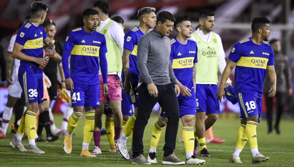 ¿Asoma otra crisis en Boca? Battaglia está molesto por la incertidumbre sobre su futuro