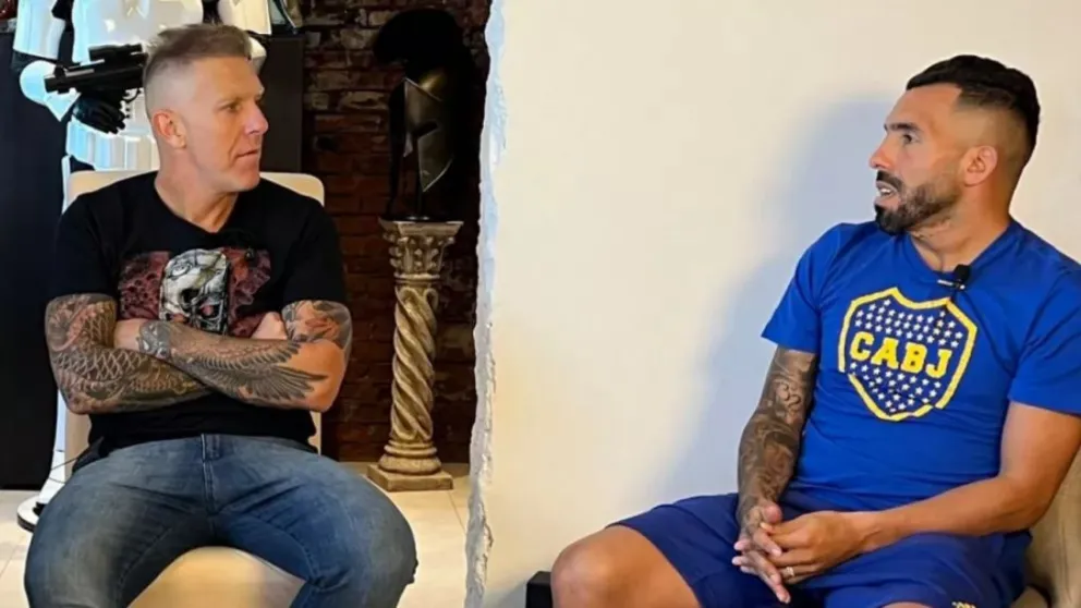 Tevez participó de una entrevista con Fantino y le tiró un palo a la dirigencia de Boca