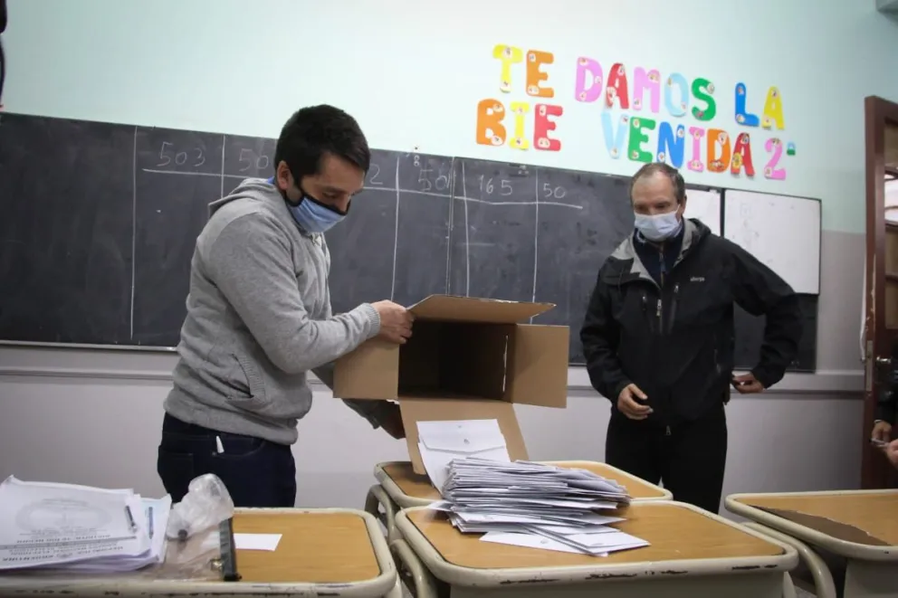 Según el Observatorio Electoral las elecciones se desarrollaron de forma normal, rápida y correcta 