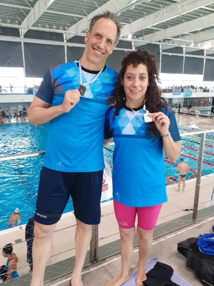 La natación máster barilochense brilló en Buenos Aires