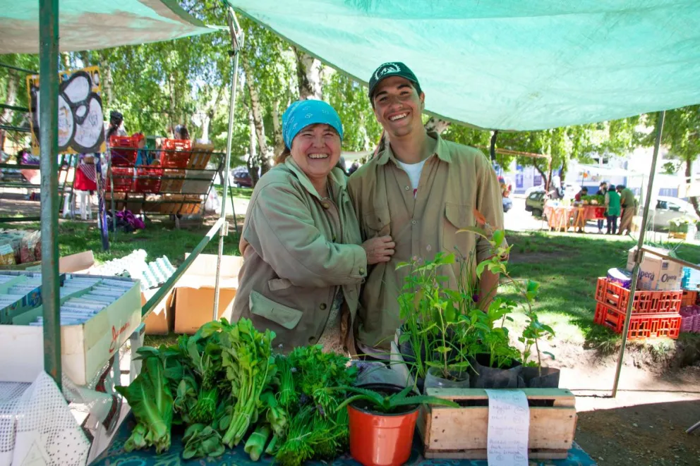 La feria de la plaza Belgrano este sábado estará de 10 a 14 horas