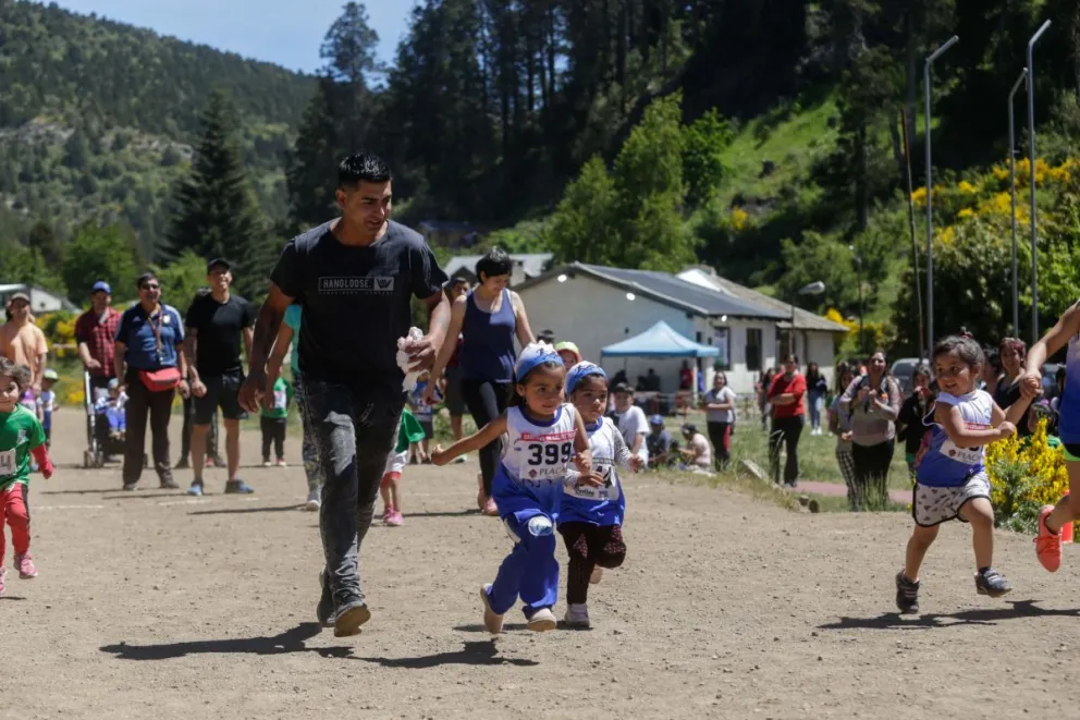Carreras de Calle cerró el año en la Pista de Atletismo
