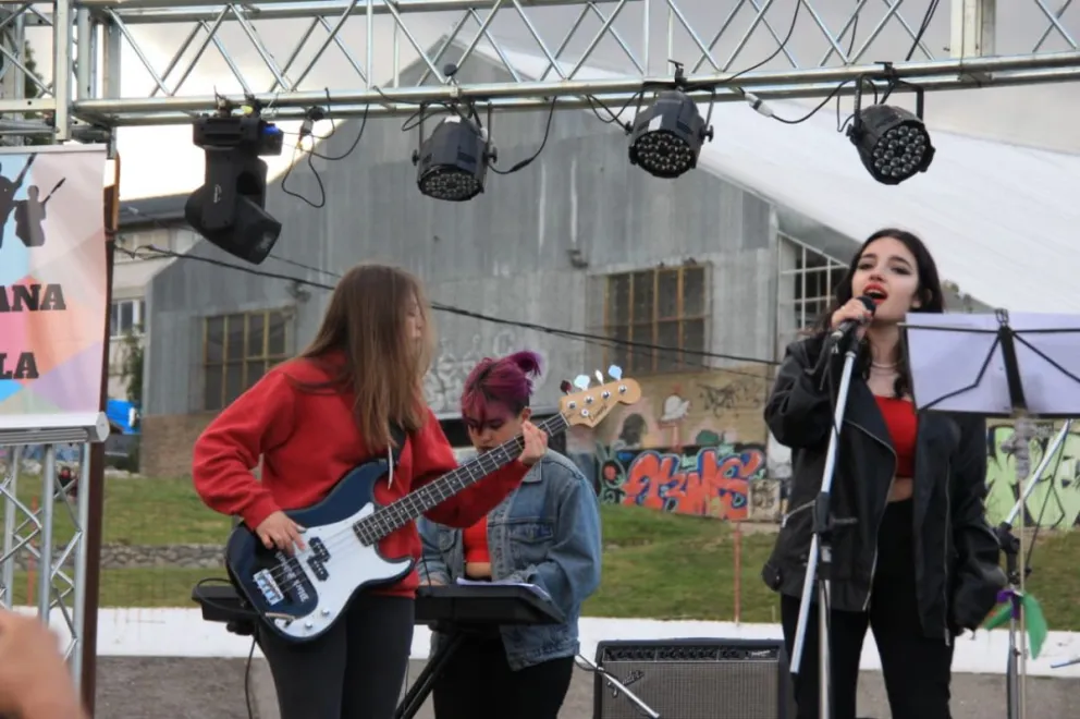 Estudiantes de la ESRN 45 pondrán música al anfiteatro del SCUM 