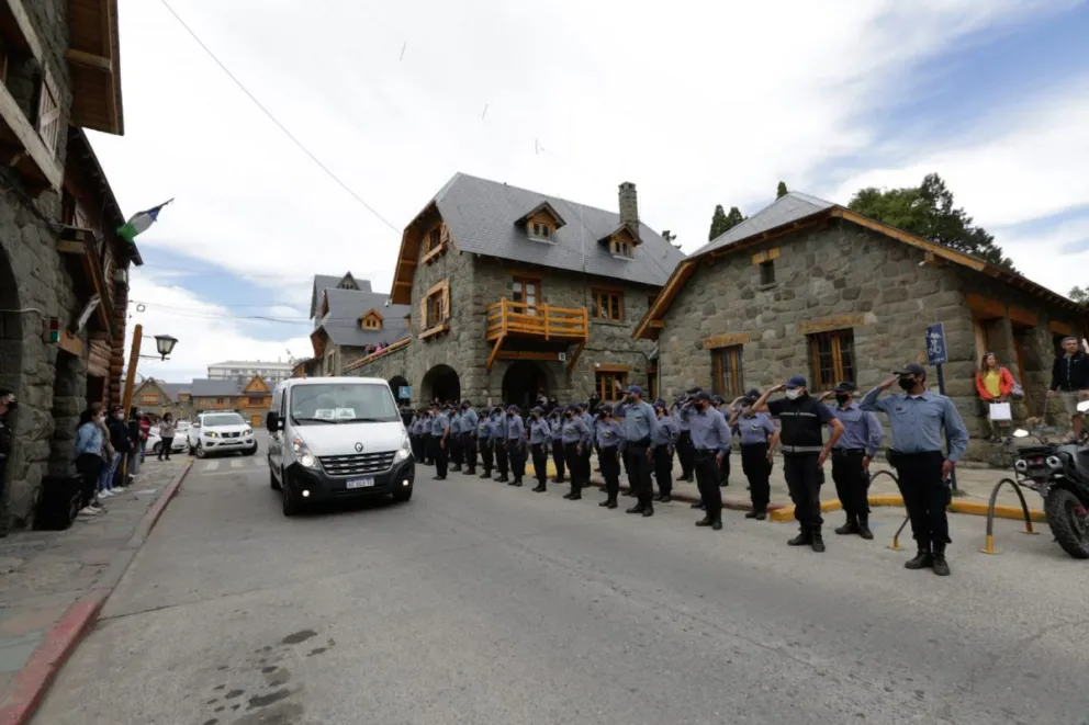 La Policía también despidió a Ricardo y Tiziano Nieva