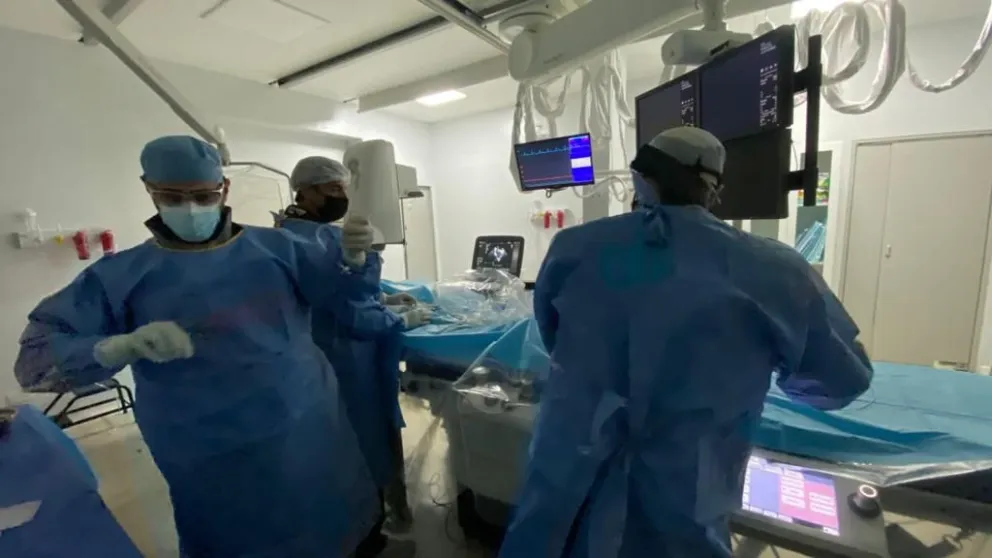 Realizaron un tratamiento inédito en Bariloche a un paciente con una patología cardíaca congénita