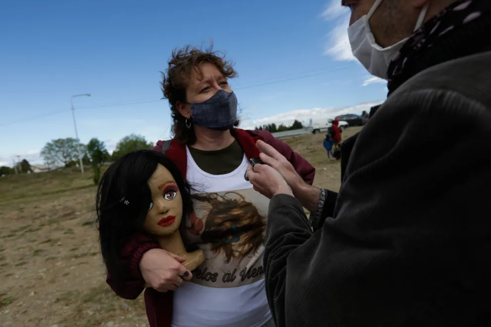 Pelos al viento: un trabajo solidario que nació a partir de una experiencia personal