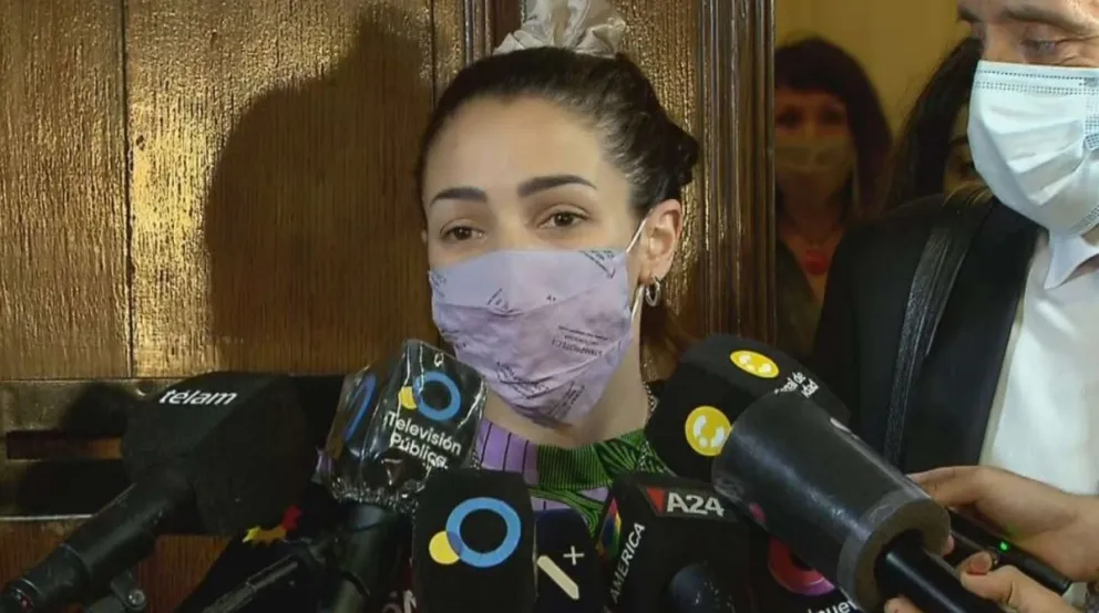 “Estoy orgullosa de haber llegado hasta acá”: Thelma Fardin declaró cuatro horas en el juicio a Juan Darthés