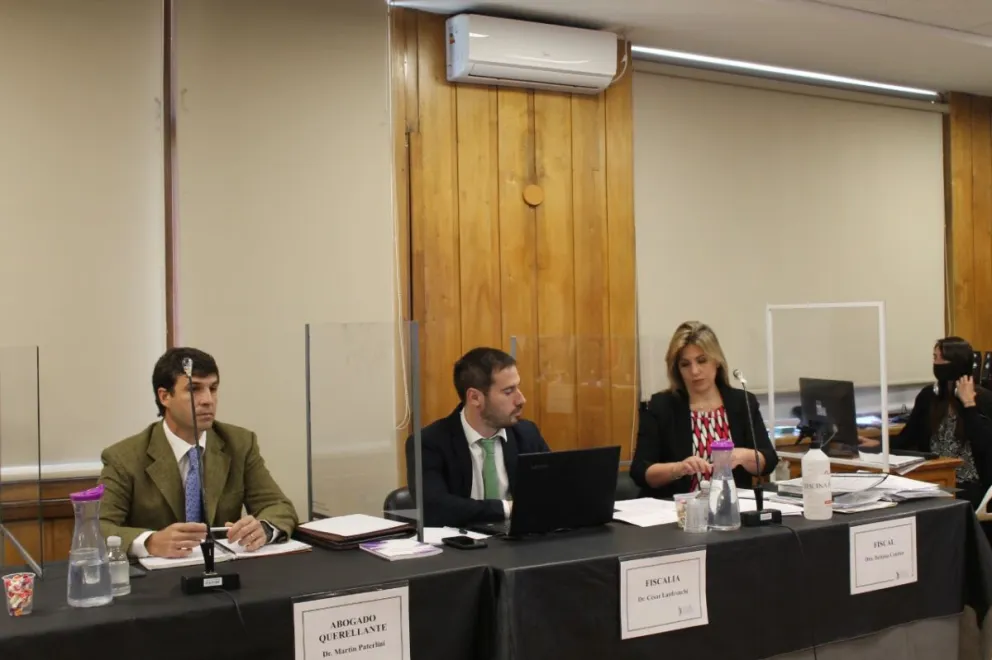 Tras alegatos el jurado popular determinará si el acusado es culpable o no culpable