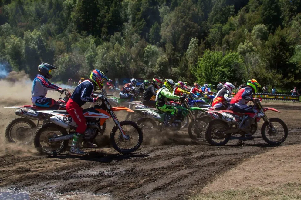 Domingo de mucho ruido en La Cascada