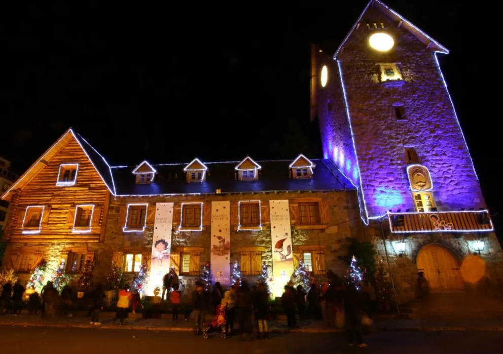 "Navidad en Bariloche": Se vienen shows musicales y el encendido del árbol gigante  