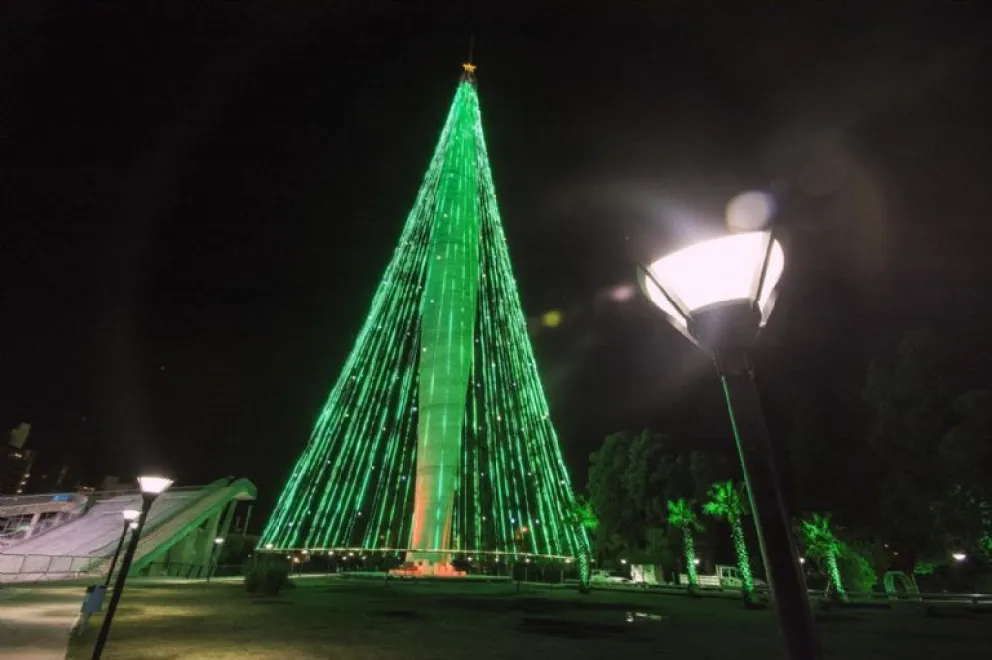 Argentina tiene el árbol de Navidad más alto de Latinoamérica, pero, ¿cuánto costó?