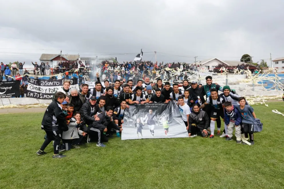 Luna fue campeón y logró el ascenso