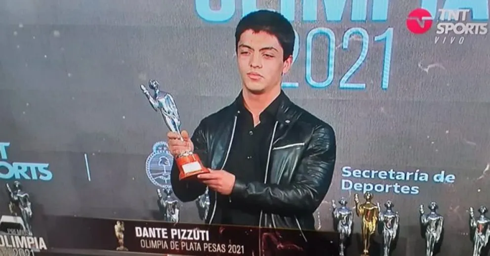 El barilochense Dante Pizzuti es el mejor pesista del año  