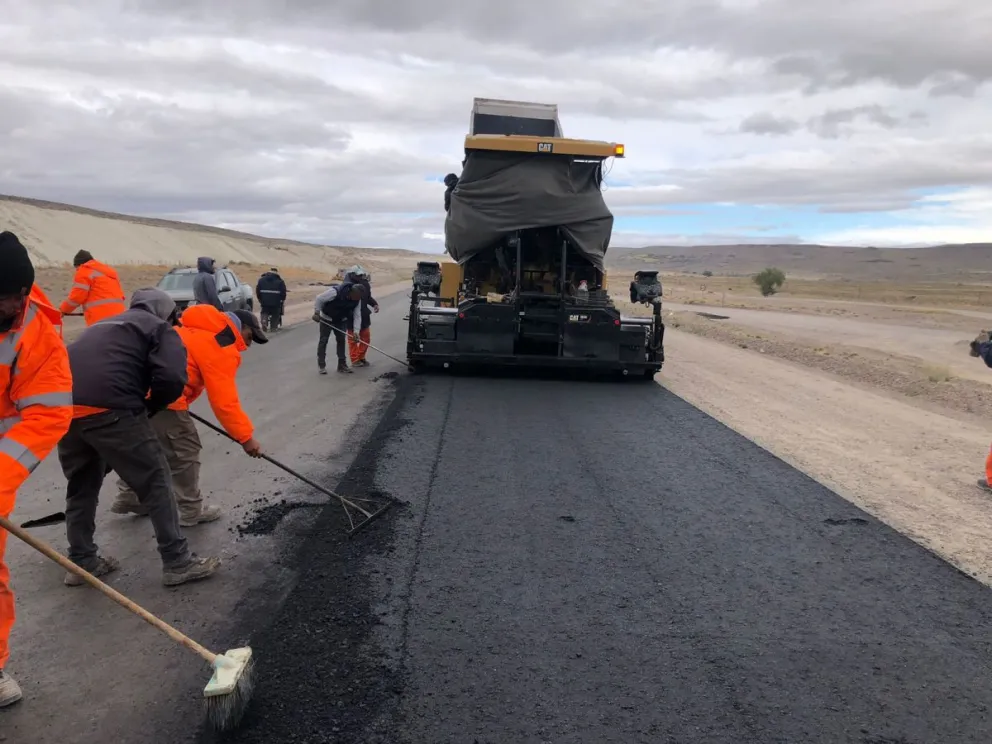 Comenzó una nueva etapa de pavimentación de la Ruta Nacional 23