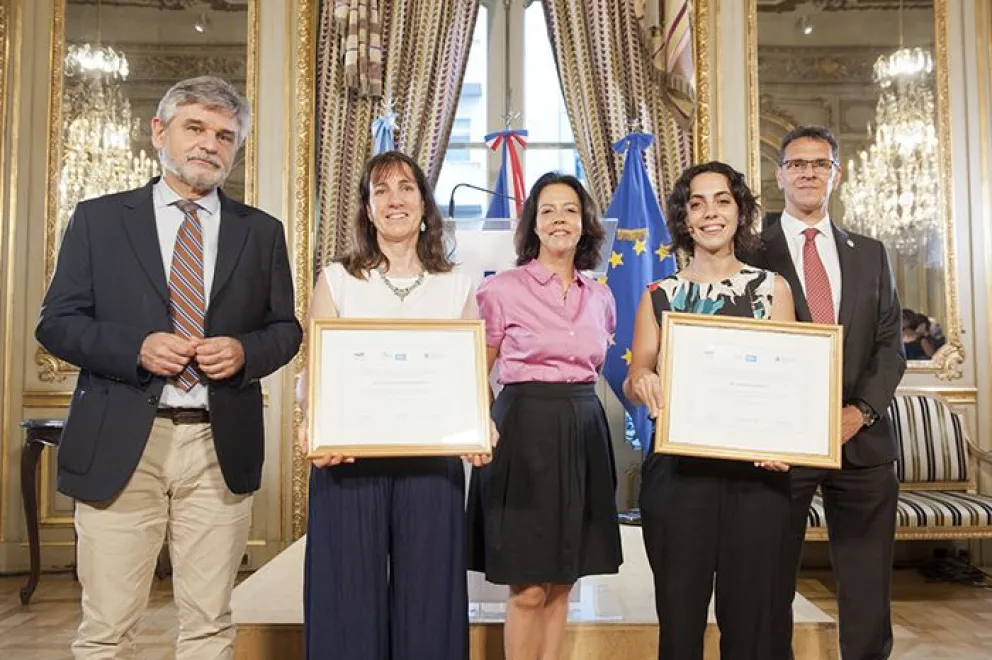 Investigadora del Centro Atómico y profesora del Balseiro distinguida en embajada de Francia